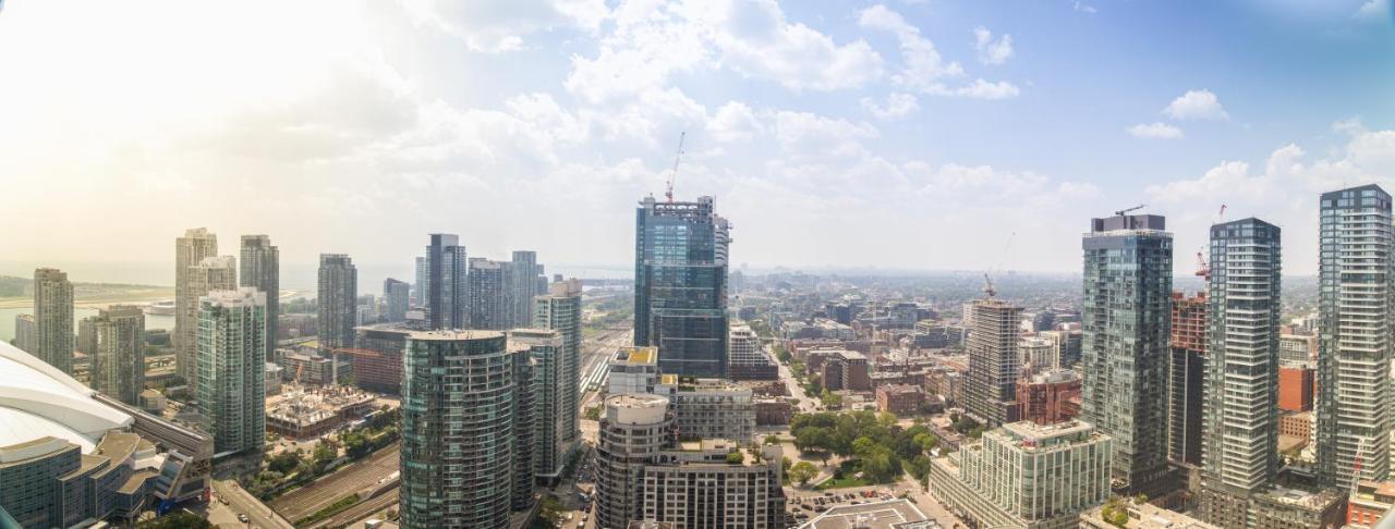Bright Condo In The Heart Of Toronto Exteriör bild