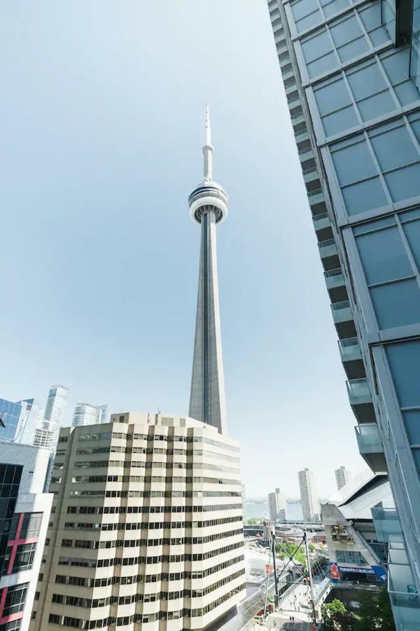 Bright Condo In The Heart Of Toronto Exteriör bild